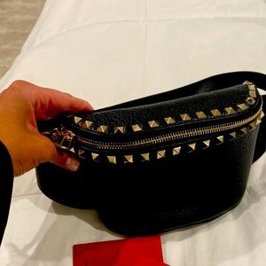 Valentino Fanny pack new with tags